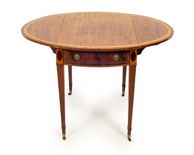 712. Table « Pembroke », Angleterre, début XIXe siècle, ouvr…