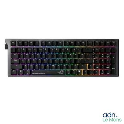 un clavier d'ordinateur orné de touches colorées