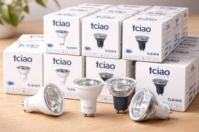 Lot de 100 ampoules neuves GU 10 2 modèles.