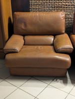 Paire de fauteuils cuir - Dim. 105 x 98 cm (photo 2)