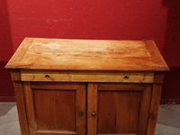 Buffet rustique en merisier ouvrant à deux portes et un gran… (photo 3)