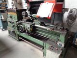 a machine that is sitting in a garage