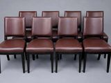 lot de six chaises de salle à manger en cuir marron avec des pieds noirs