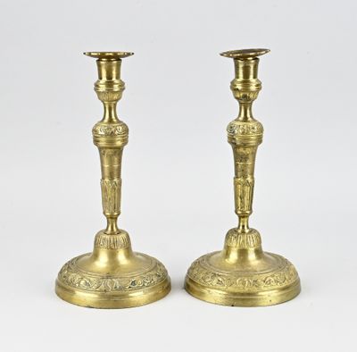 paire de chandeliers anciens en laiton