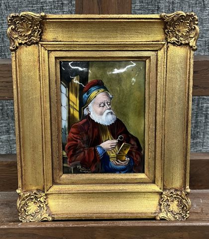Email de Limoges « Portrait d’homme » signé R.RESTOUEIX. 14,5 x 1...