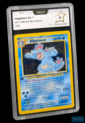 gros plan d'une carte pokemon sur fond noir