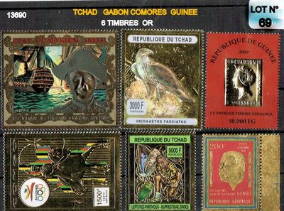 six timbres différents sur une carte postale représentant un bateau pirate