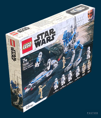 une boîte contenant des sets Lego Star Wars sur fond bleu