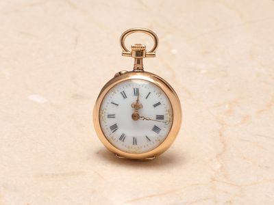 Montre de col en or jaune 18k 750 millièmes à mouvement méca…