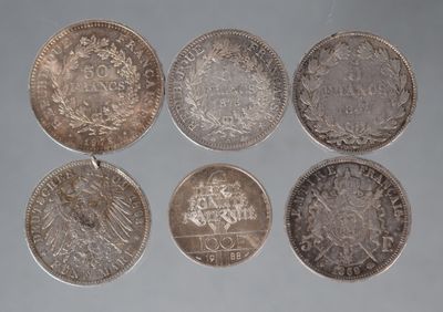 un ensemble de six pièces britanniques différentes