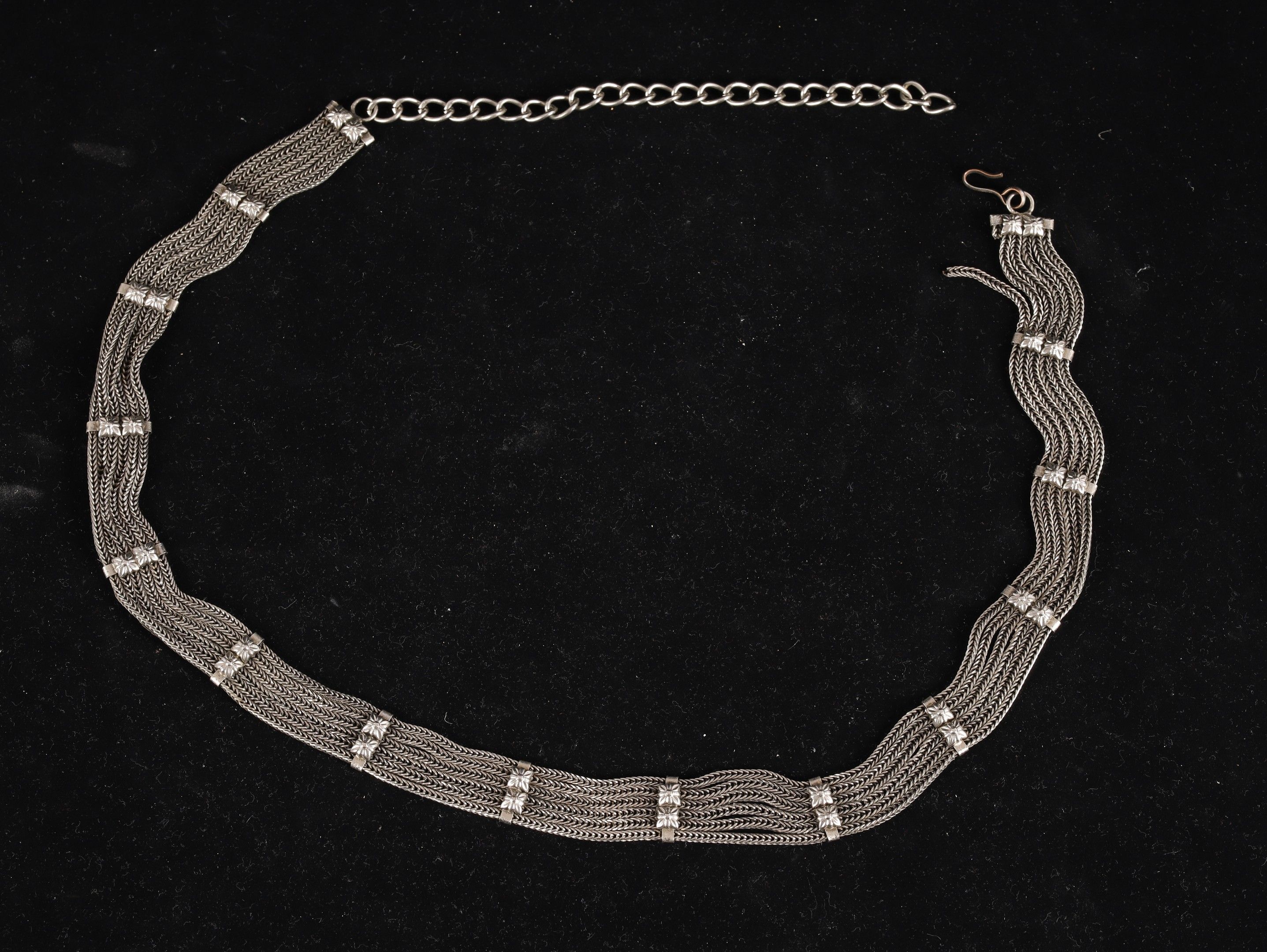 Objets d'art & Curiosités