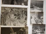 de nombreuses photos de personnes dans une pièce où il y a des tableaux accrochés aux murs