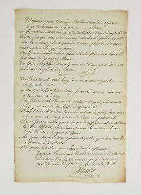 une feuille de papier sur laquelle on peut écrire, posée sur une table