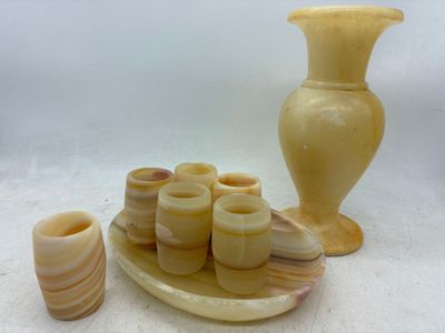 Ensemble de 6 verres à shooter, son plateau ovale en Onyx