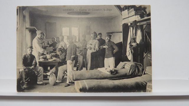 Guéret : Caserne du Colombier. La Soupe (ND 52). TBE.