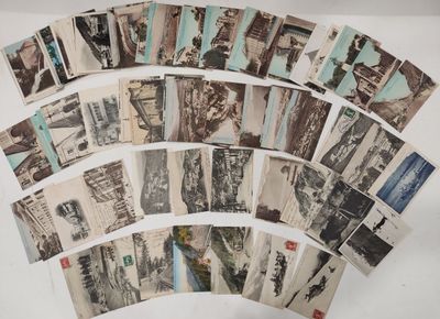 de nombreuses cartes postales anciennes sur un fond blanc