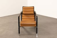 Eileen GRAY (1878-1976). (photo 2)