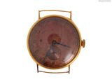 une horloge posée sur un socle, sur fond blanc