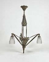 Lustre de style Art Nouveau à trois bras de lumière en bronz…
