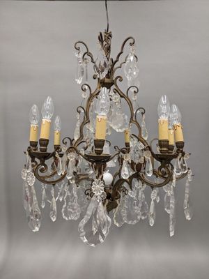 Lustre cage à pampilles à neuf lumières.