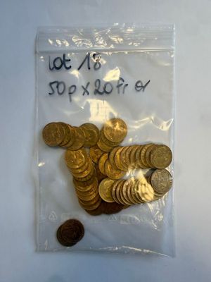 un sac rempli de pièces d'or sur lequel est inscrit un message