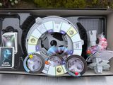 une boîte contenant de nombreux objets