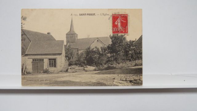 St-Priest (d’Evaux) : L’Eglise (Dumousset A 135). TBE. Carte rare...