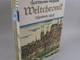 la couverture d'un livre sur laquelle figure l'image d'une ville