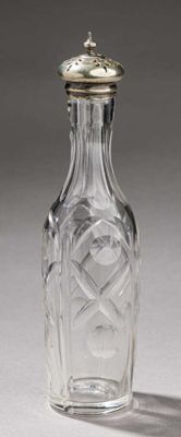 Flacon à odeur en verre taillé, bouchon en métal blanc ajour…