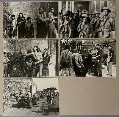plusieurs photos en noir et blanc représentant un groupe d'hommes et de femmes