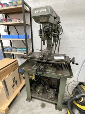 a machine that is sitting in a garage