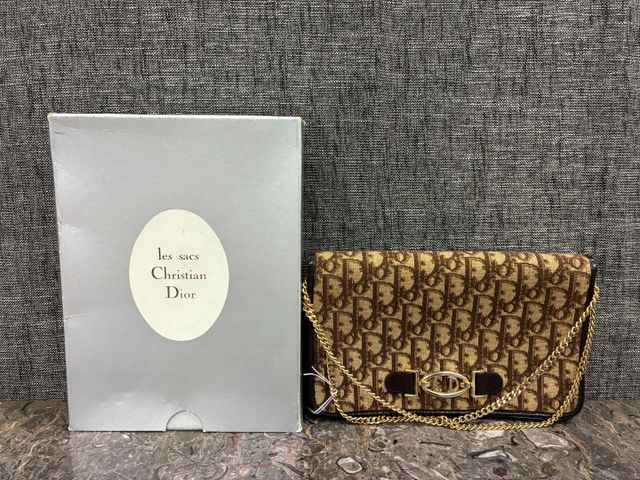 CHRISTIAN DIOR - Sac-pochette tissu monogrammé marron et beige, a...