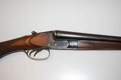 Fusil de chasse Hammerless deux coups calibre 16/65. Canons …