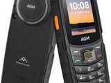 gros plan d'un téléphone portable sur fond blanc