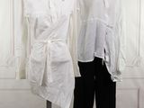 two mannequins that are on display in a room