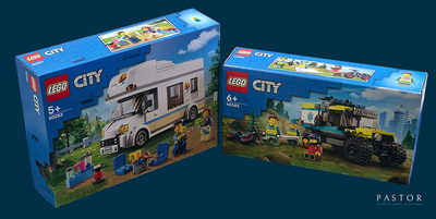 deux boîtes de sets Lego City sur fond bleu
