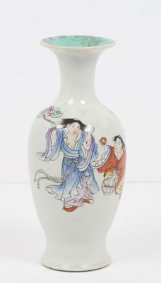 CHINE, fin XIXe siècle Petit vase balustre en porcelaine et … - Photo 1