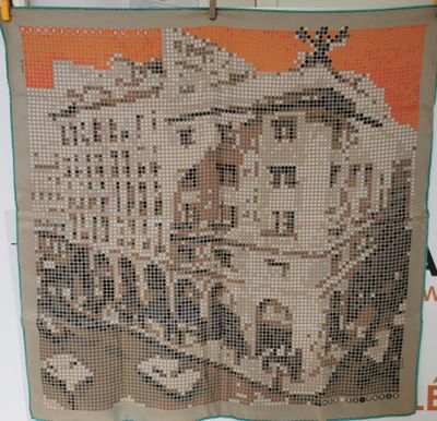 HERMÈS -Carré de soie - 70 cm - Modèle Rendez vous au 24 de …