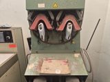 a machine that is sitting on a table in a room