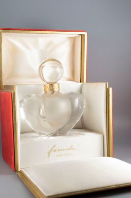 NINA RICCI, FAROUCHE, 1973 Flacon Lalique en cristal de form…