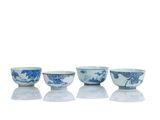trois bols bleus et blancs ornés de motifs sur un fond blanc
