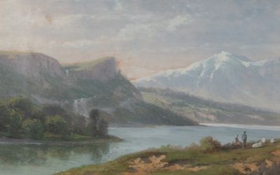 une peinture représentant une scène de montagne avec un lac au premier plan