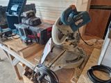 a picture of a machine that is sitting on top of a table