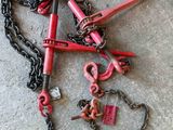 a lot of tools that are laying on the floor