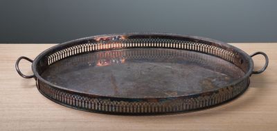 Plateau de service en métal argenté à bords ajourés