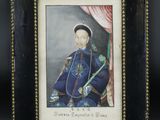 un portrait encadré représentant un homme en costume bleu, muni d'une épée