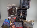 a lot of star wars action figures in the box