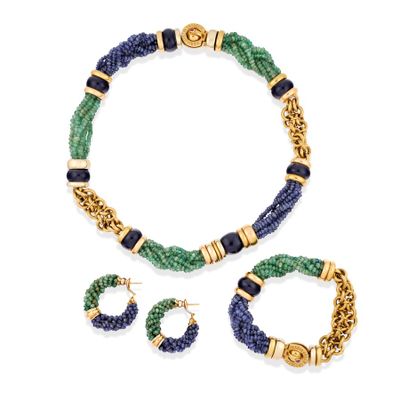 un ensemble composé d'un collier, d'un bracelet et d'une bague verts et bleus