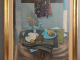 tableau représentant une table sur laquelle se trouvent une assiette de nourriture et un ananas