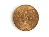 une pièce d'or avec l'image d'une femme dessus